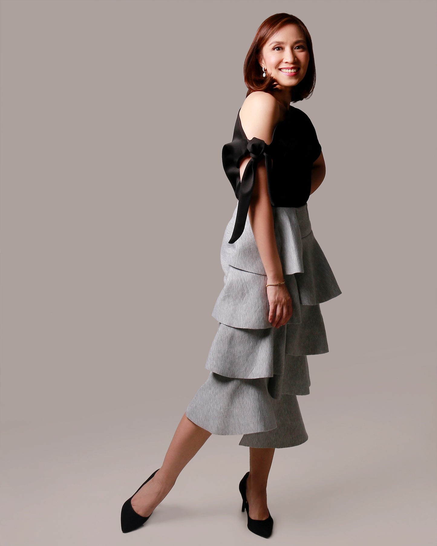 LEILA (BLACK) I FOR PRE-ORDER