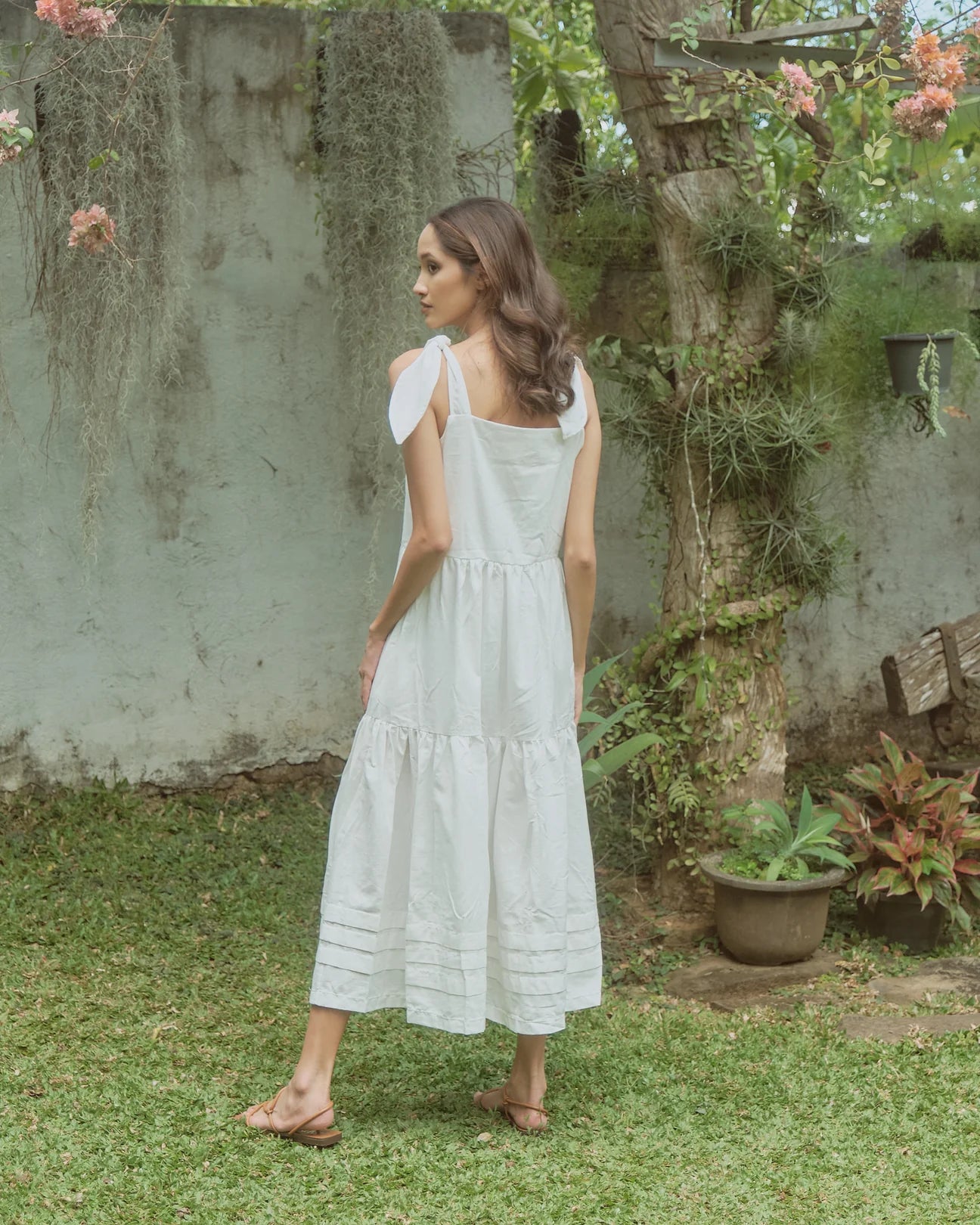 COCO (WHITE)